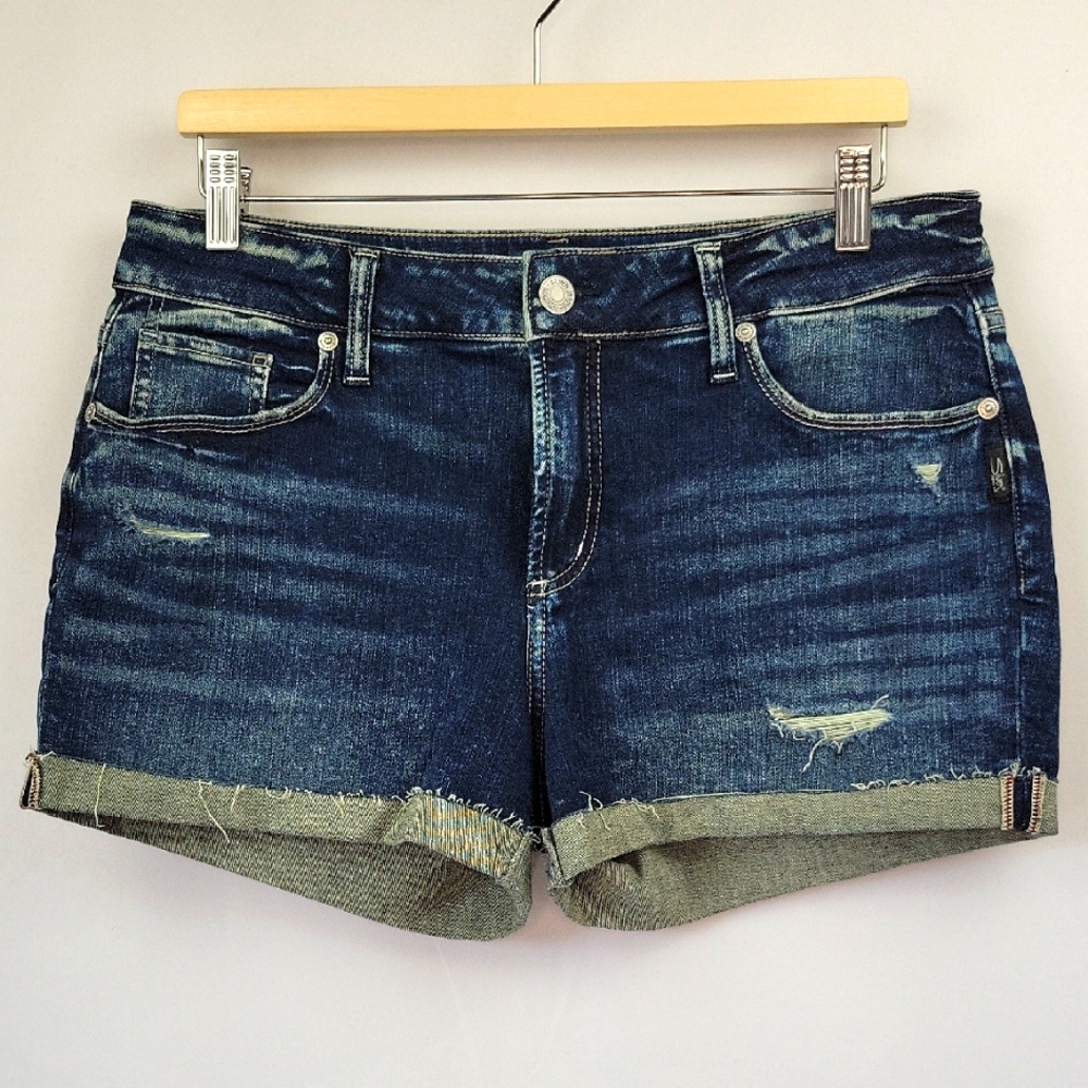 Silver Jeans Suki Short Distressed Dark Wash Size 31